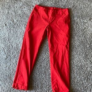 Red capris